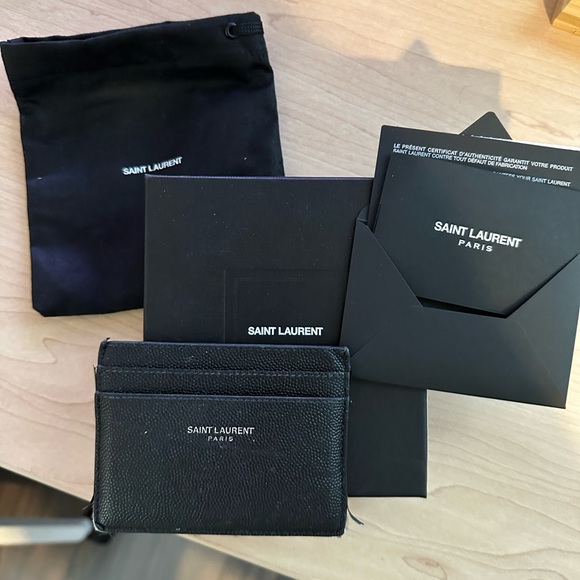 SAINT LAURENT PARIS CREDIT CARD CASE IN GRAIN DE POUDRE EMBOSSED LEATHER - Picture 9 of 9